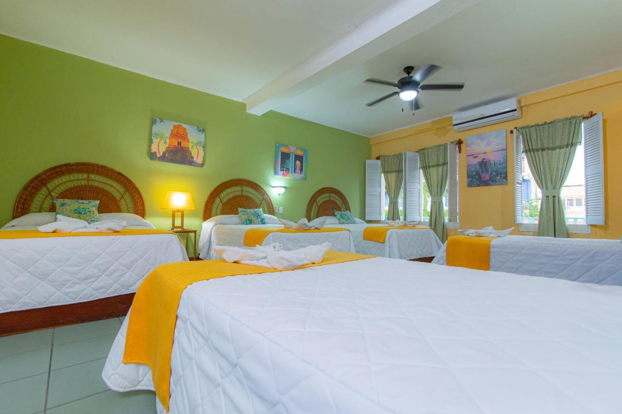 Hotel Santana Flores Exterior photo