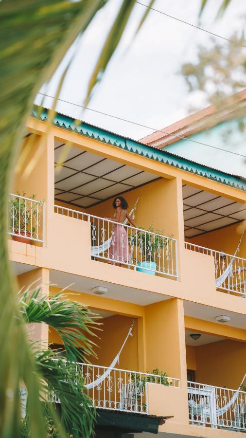 Hotel Santana Flores Exterior photo