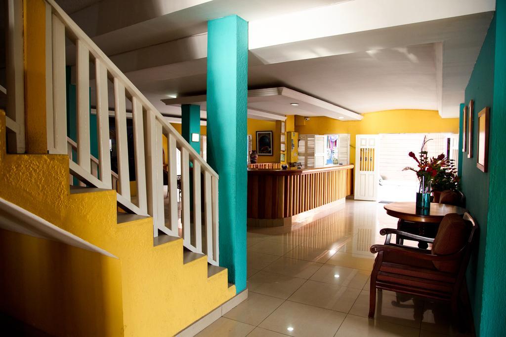 Hotel Santana Flores Exterior photo